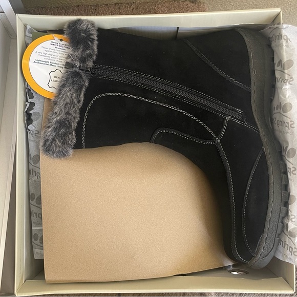 Brand New with tags Spring Step boots - Picture 5 of 5